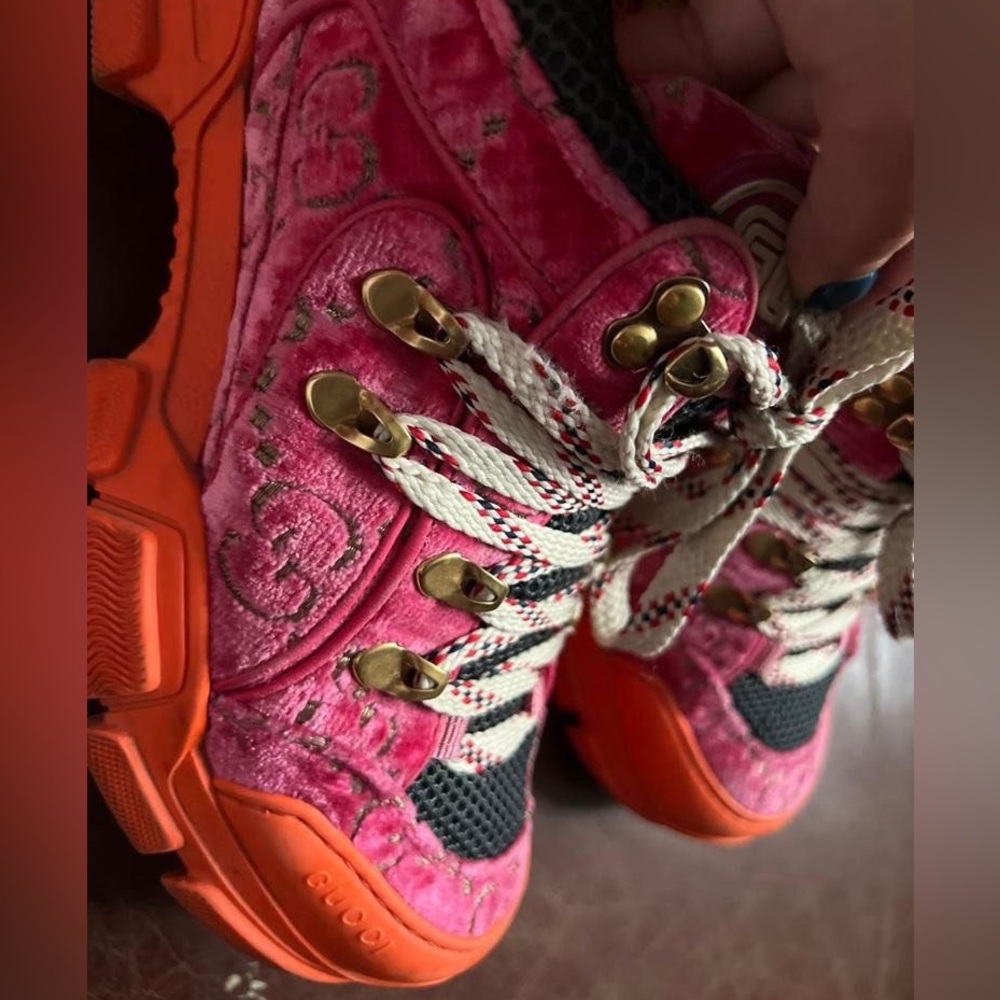 Gucci Flashtrek Sneakers - Picture 4 of 5